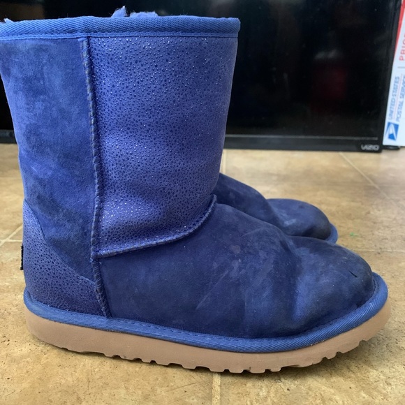 Kids blue Uggs size 4 - Picture 3 of 4